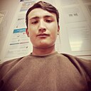 Абубакр, 19 лет