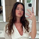 Вика, 23 года