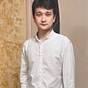 Акниет, 20 лет