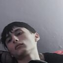 Макс, 24 года
