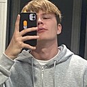 Артём, 22 года