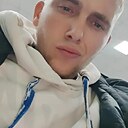 Максим, 23 года
