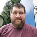 Макс, 33 года