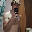Максим, 22 года