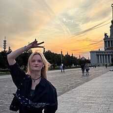 Фотография девушки Соня, 18 лет из г. Москва