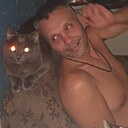 Ден, 42 года