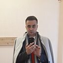 Незнакомец, 33 года