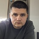 Vs, 34 года