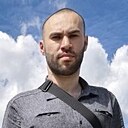 Kh, 32 года