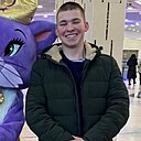 Максим, 21 год