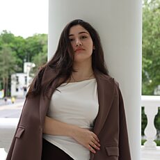 Фотография девушки Мадина, 21 год из г. Москва