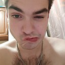 Максим, 21 год
