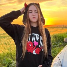 Фотография девушки Лейла, 19 лет из г. Саратов