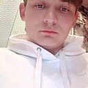 Roman, 24 года