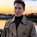 Роман, 24 года