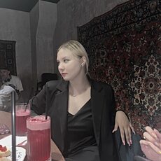 Фотография девушки Elya, 19 лет из г. Абакан