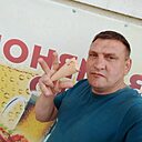 Валёк, 43 года
