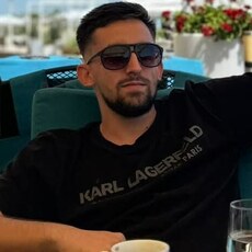 Фотография мужчины Andrei, 24 года из г. Constanța