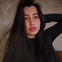 Juli, 23 года