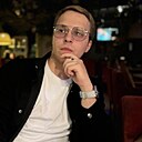 Максим, 24 года