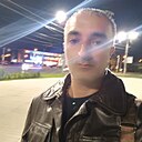 Он, 46 лет