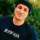 Денис, 24 года