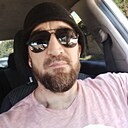 Ис Лам, 39 лет