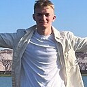 Денис, 24 года