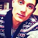 Он, 24 года