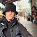 Роман, 20 лет
