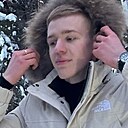 Максим, 22 года