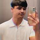 Салохиддин, 22 года