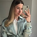 Карина, 24 года