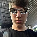 Владислав, 18 лет