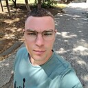 Незнакомец, 33 года