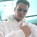Максим, 22 года