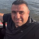 Михаил, 34 года