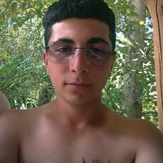 Фотография мужчины Hakob, 18 лет из г. Ереван