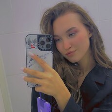Фотография девушки Оксана, 20 лет из г. Екатеринбург