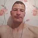 Юрий Непомнящий, 28 лет
