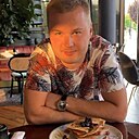 Михаил, 32 года