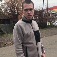 Фотография мужчины Евгений, 19 лет из г. Нижнеудинск