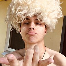 Фотография мужчины Ваня, 19 лет из г. Калуга