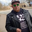 Лев, 45 лет