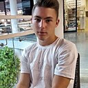 Максим, 24 года