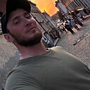 Динар, 34 года
