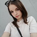Вика, 18 лет