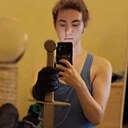 Максим, 18 лет