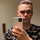 Артур, 24 года