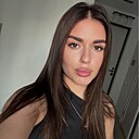 Амина, 22 года